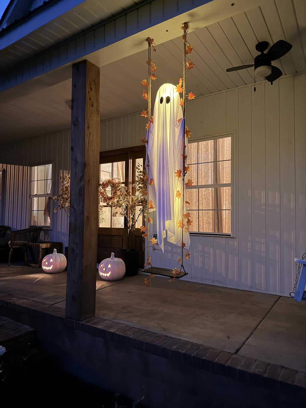 Maple Glow Swinging Ghost